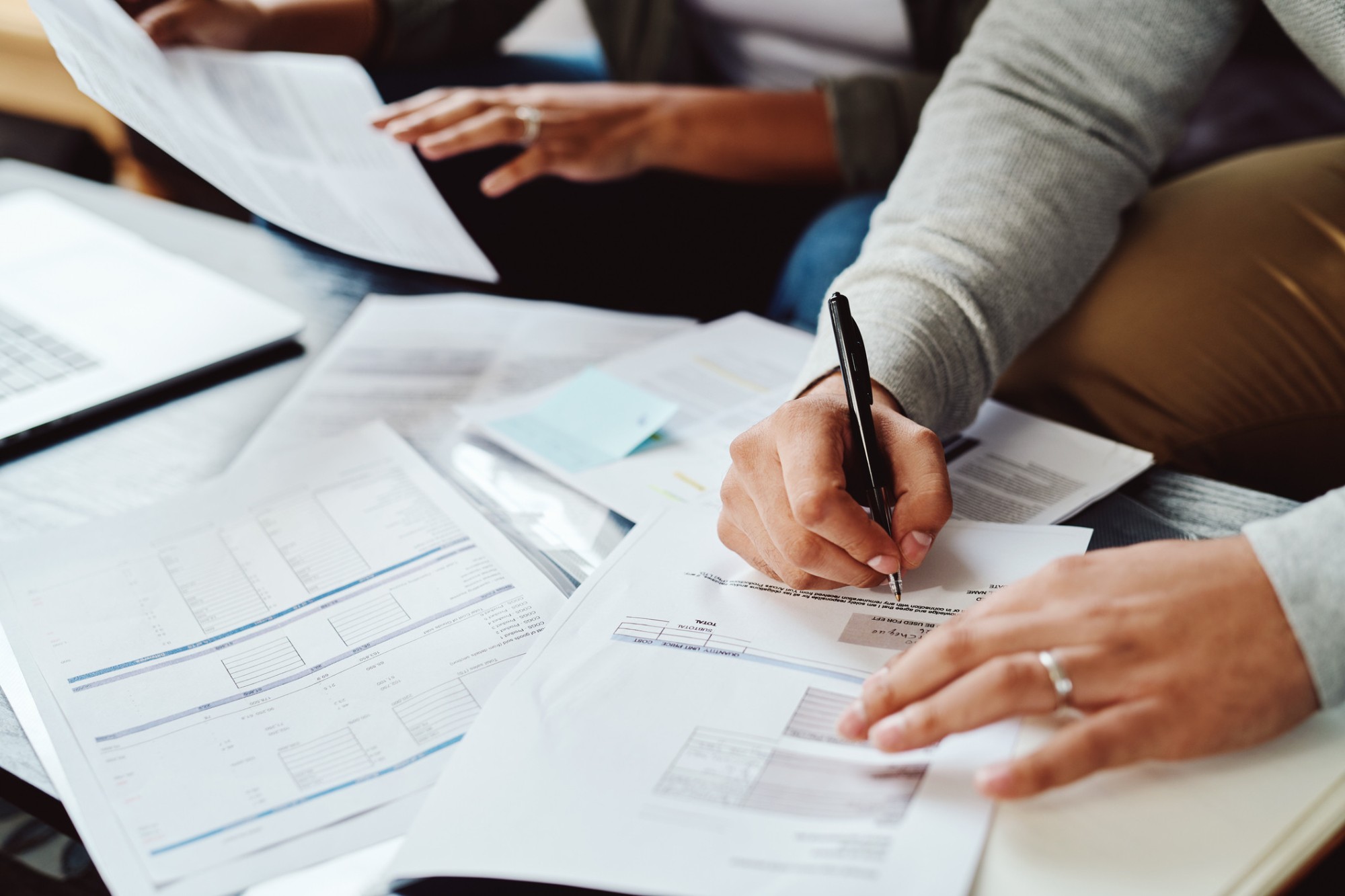 Saiba já como fazer controle de contrato de manutenção eficiente